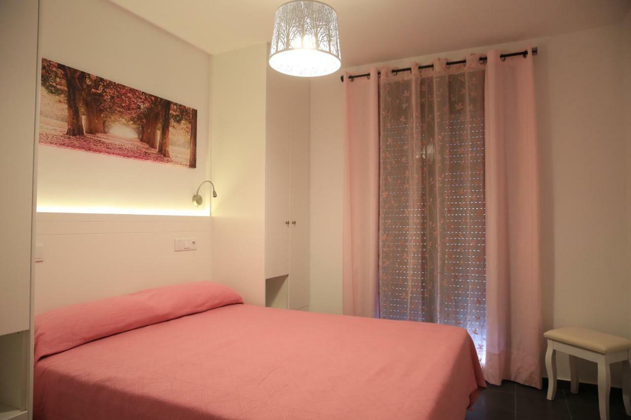 Apartamentos La Vereda เกว็งกา ภายนอก รูปภาพ