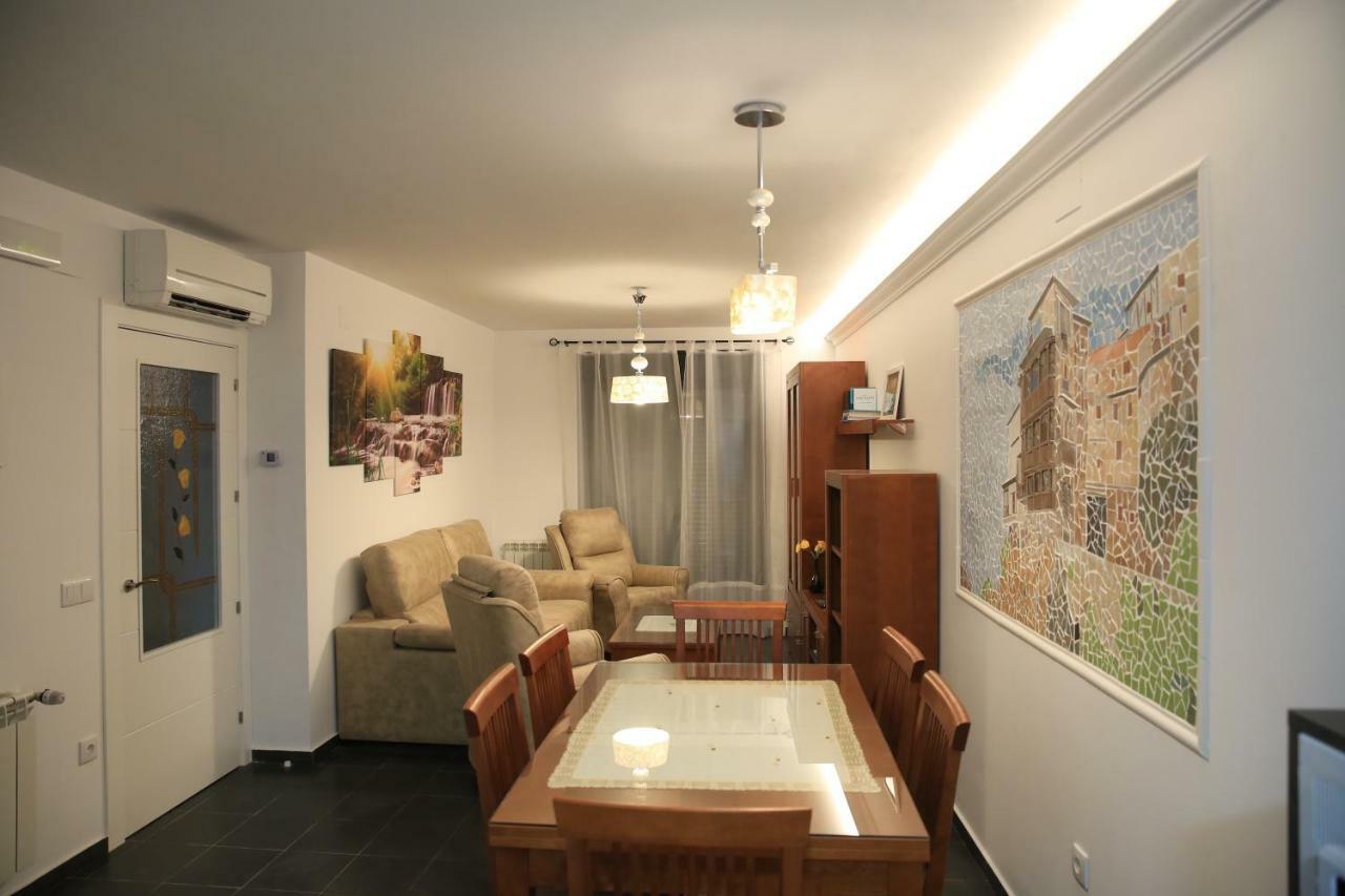Apartamentos La Vereda เกว็งกา ภายนอก รูปภาพ